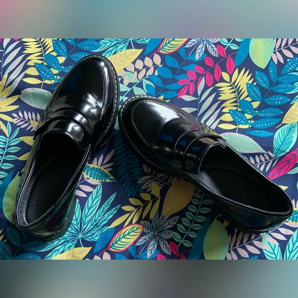 NWOT JF Women Sz-8 Faux Patient Leather Penny Loafers,Chunky 3/4” Platform Shoe👞 - Picture 7 of 16